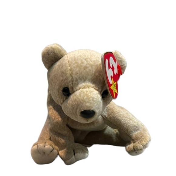 Retired TY Beanie Baby Almond, Bear 1999
